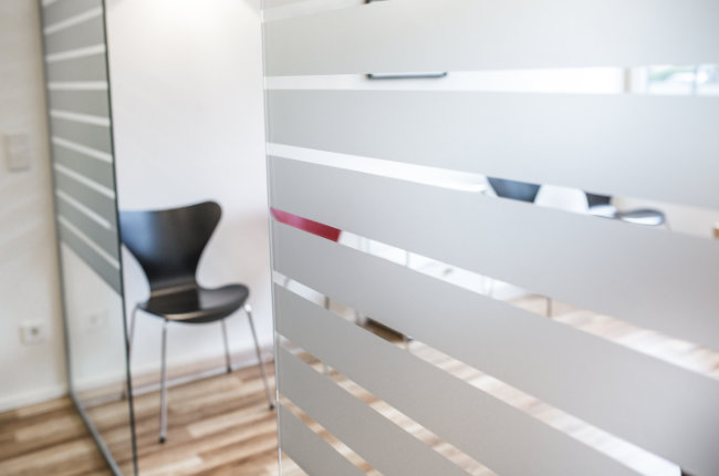Detailfoto mit Blick in unseren Wartebereich